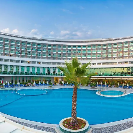 Xoria Deluxe Hotel